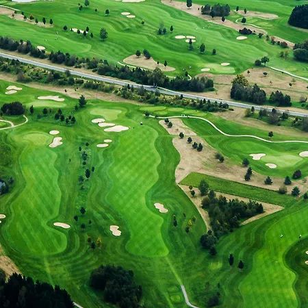 Dietrichsteinerhof &