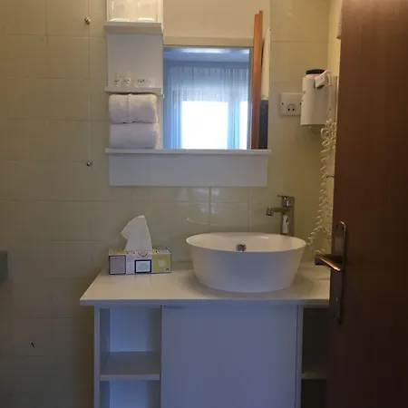 Apartahotel Dietrichsteinerhof & Faak am See