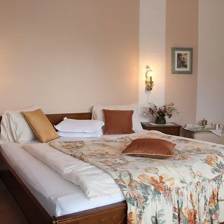 Aparthotel Dietrichsteinerhof &
