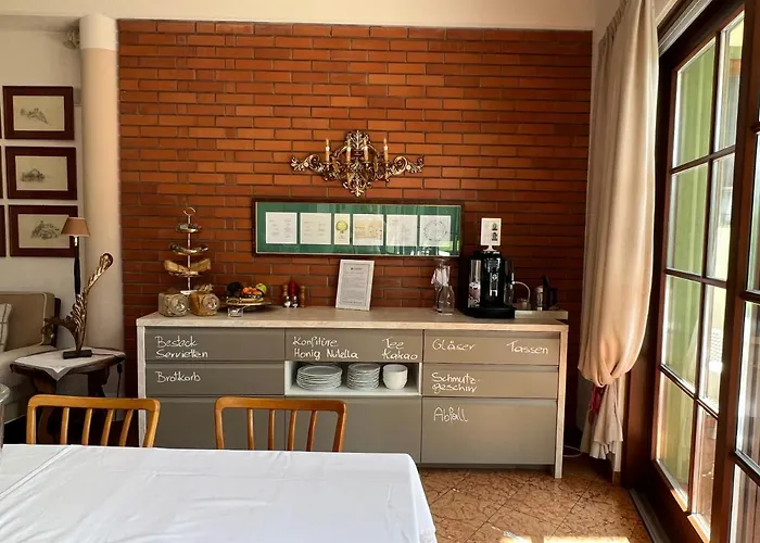 Aparthotel Dietrichsteinerhof & 4*