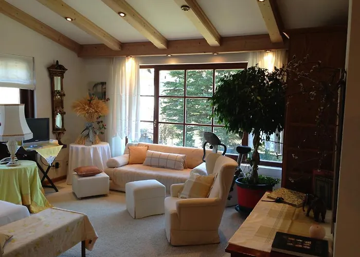 Dietrichsteinerhof & Aparthotel 4*