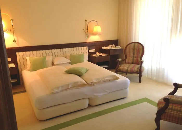 Aparthotel Dietrichsteinerhof & 4*