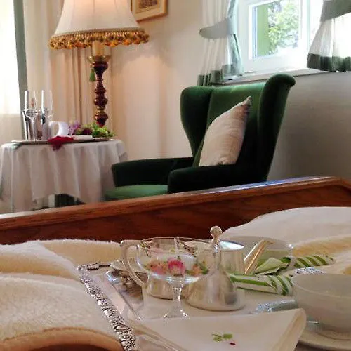 Dietrichsteinerhof & 4*