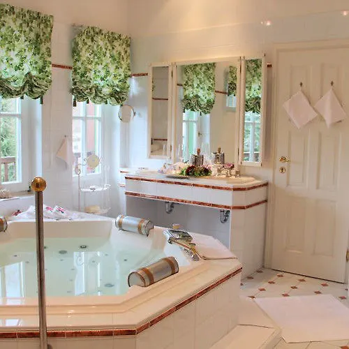 Dietrichsteinerhof & Aparthotel